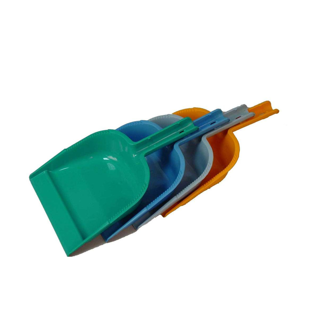 Pelle ramassage déchets en plastique