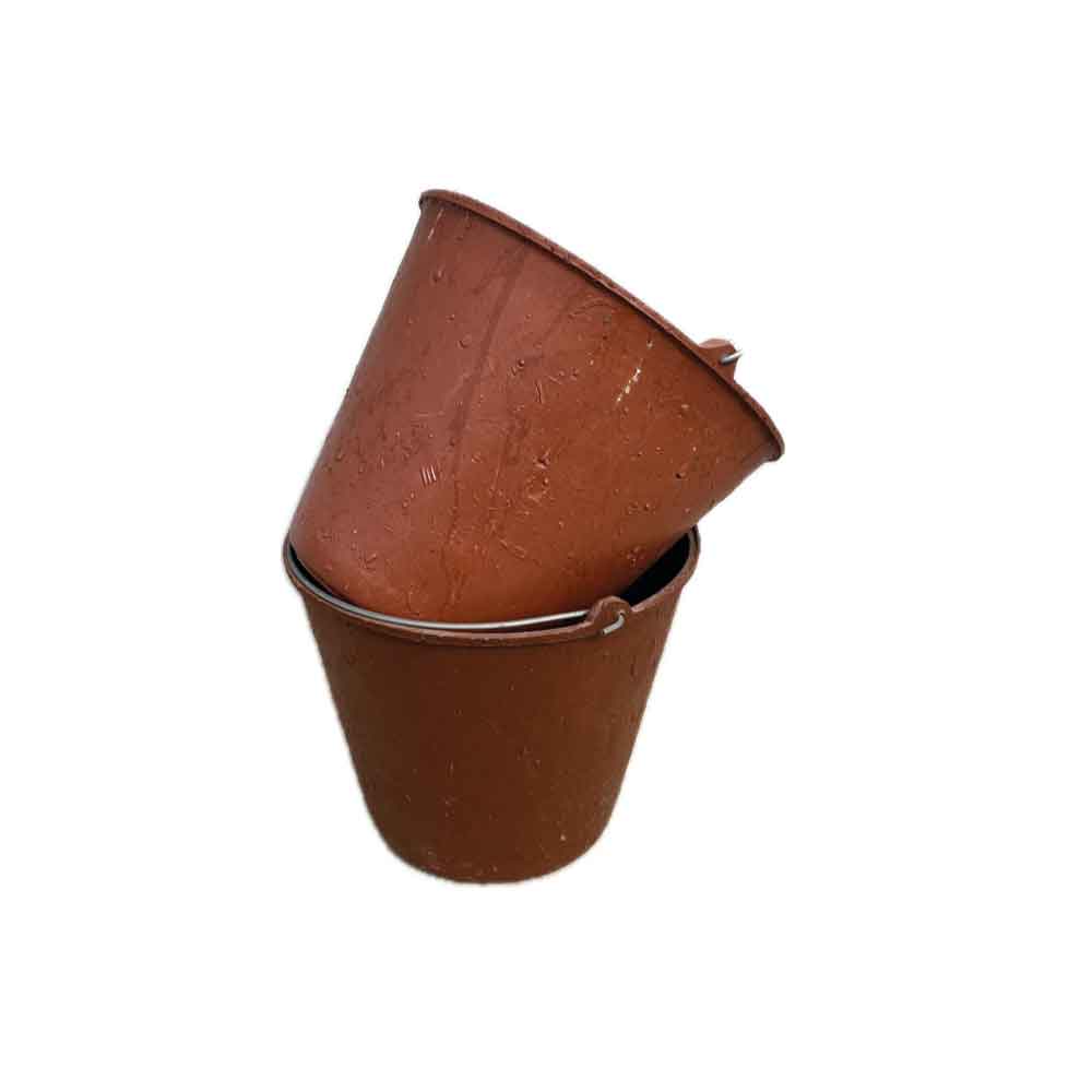 Seau Top Plast Plastique Rigide & Résistant En vente à Dakar